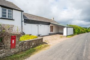 Garage and Car Port- click for photo gallery